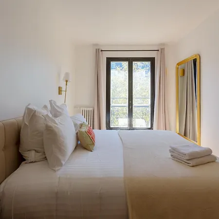 Rive Gauche Light And Elegance Paris